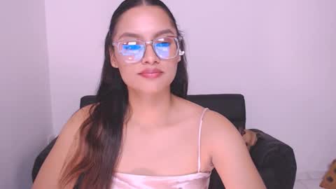 Snapshot of eve_rox18 chatting on 01.08.25 Eve Rox18 online show from 01.08.25