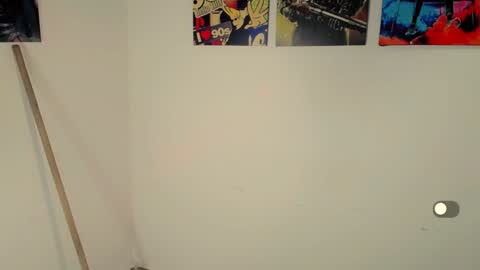 Snapshot of evelin_shy chatting on 12.15.24 Evelin online show from 12.15.24