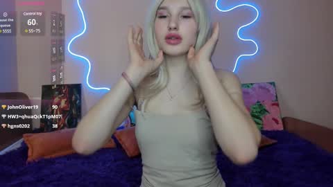 Snapshot of evelinalu chatting on 02.26.25 Evelina online show from 02.26.25