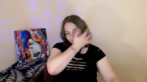 Snapshot of evelineli chatting on 09.29.25 Lydia online show from 09.29.25