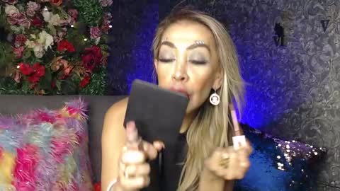 EvelynaGrey online show from 01.28.25