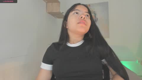 Snapshot of everyh chatting on 12.29.24 Sophia online show from 12.29.24