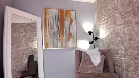 Snapshot of everyh chatting on 02.25.25 Sophia online show from 02.25.25