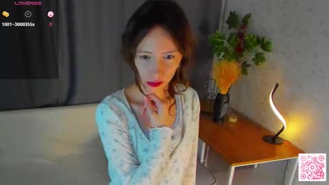 Snapshot of evetteagner chatting on 10.19.25 Naomi online show from 10.19.25