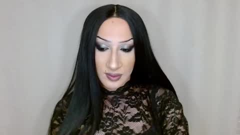 Snapshot of evezephira chatting on 09.12.25 Supreme Maestra online show from 09.12.25