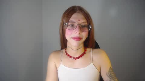 Snapshot of evi_kitty chatting on 01.28.25 Evi online show from 01.28.25