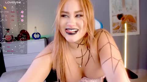 evva_foxxy online show from 09.24.25