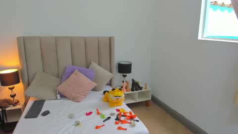Snapshot of evvaa_moon chatting on 10.04.25 evvaa_moon online show from 10.04.25