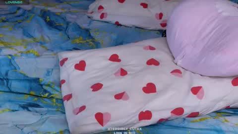 Snapshot of excellent_ella chatting on 10.19.25 Ella for you online show from 10.19.25