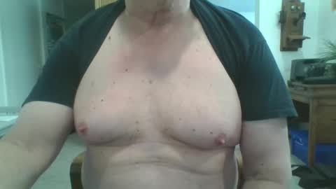 Snapshot of excitacbleguy9 chatting on 02.08.25 was excitablyguy hacked online show from 02.08.25