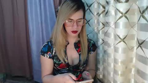 Snapshot of exoticbabes chatting on 09.22.25 exoticbabes online show from 09.22.25