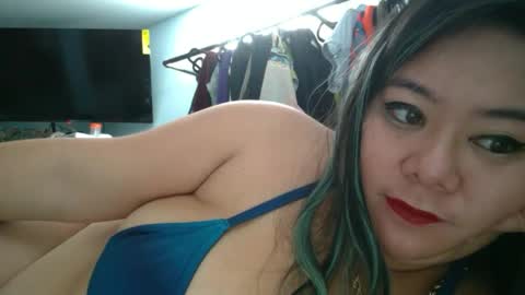 Snapshot of exoticchinadoll chatting on 12.14.24 Rose online show from 12.14.24