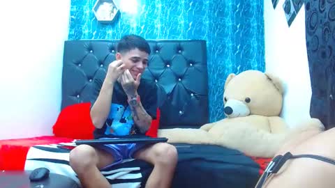 Snapshot of exotichot_couple chatting on 01.24.25 exotichot_couple online show from 01.24.25