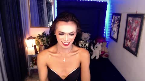 Snapshot of exotickatt chatting on 01.26.25 KaT online show from 01.26.25