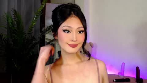 Snapshot of expensive_candyx chatting on 12.13.24 Candy  online show from 12.13.24