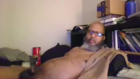 Snapshot of eyequee0007 chatting on 12.05.25 eyequee0007 online show from 12.05.25