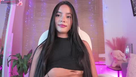 Snapshot of eyleen_lee_ chatting on 01.10.25 Eyleen online show from 01.10.25