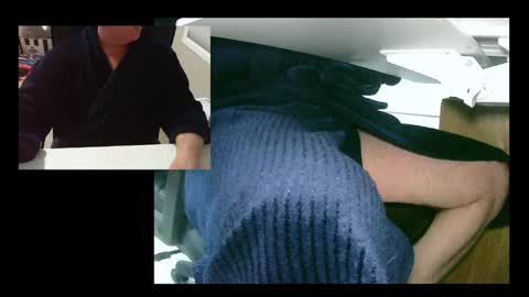 Snapshot of ezondi1 chatting on 12.18.24 EZONDI online show from 12.18.24