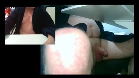 Snapshot of ezondi1 chatting on 01.01.25 EZONDI online show from 01.01.25