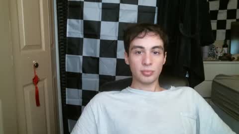 Ezra Naamah online show from 01.19.25