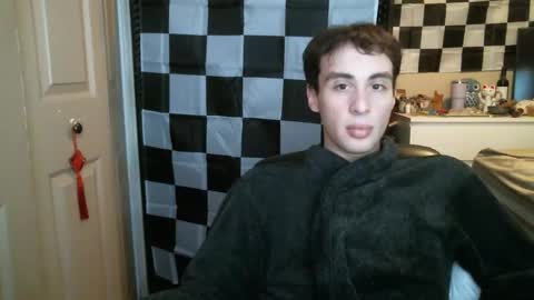 Ezra Naamah online show from 01.20.25