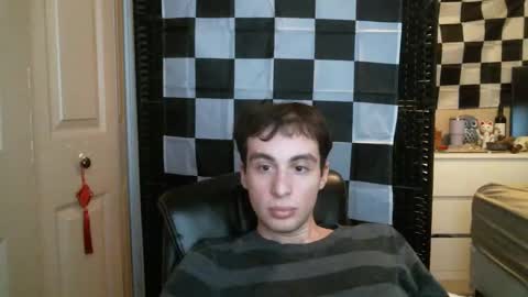 Ezra Naamah online show from 01.21.25