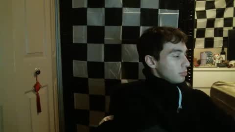 Ezra Naamah online show from 01.22.25