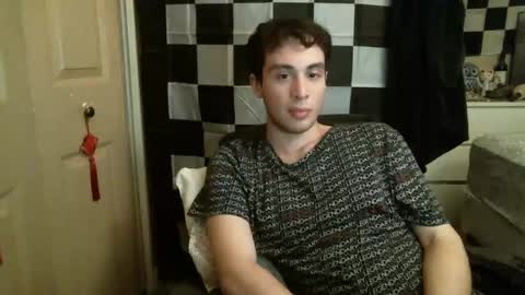 Ezra Naamah online show from 01.30.25