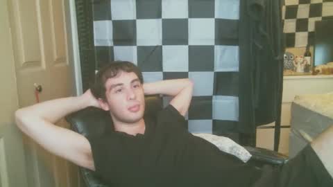 Ezra Naamah online show from 03.05.25