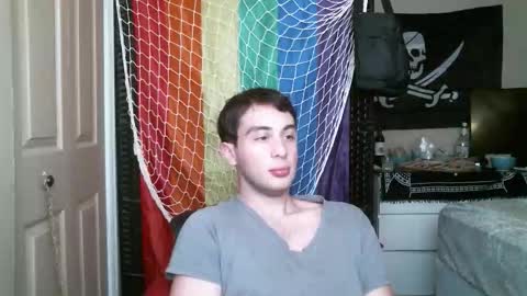 Ezra Naamah online show from 11.06.25