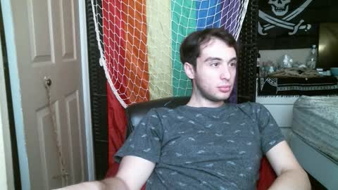 Ezra Naamah online show from 12.04.25