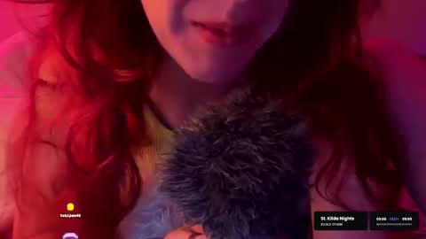 Snapshot of faewildz chatting on 10.08.25 Faewildz online show from 10.08.25