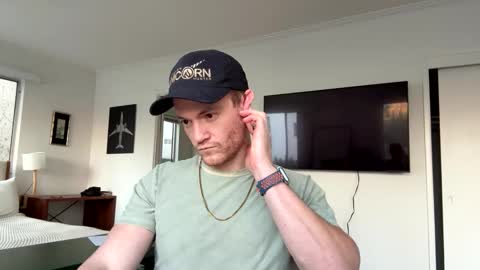 Snapshot of fairybae5 chatting on 01.28.25 Travis online show from 01.28.25