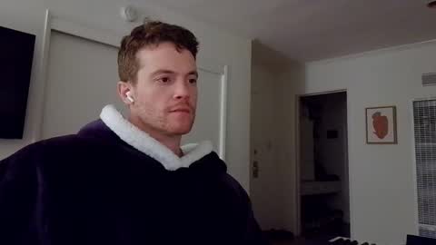 Snapshot of fairybae5 chatting on 03.09.25 Travis online show from 03.09.25