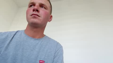 Snapshot of farafonoff chatting on 11.08.25 farafonoff online show from 11.08.25