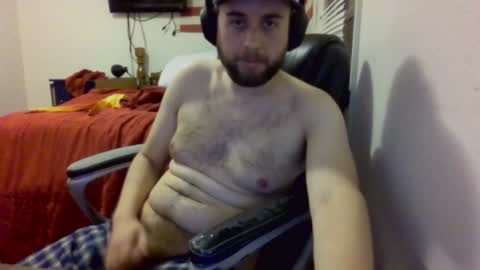 Snapshot of farmboy2398 chatting on 12.21.24 farmboy2398 online show from 12.21.24