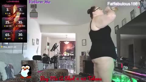 Snapshot of fat_fabulous1981 chatting on 09.19.25 Sarah online show from 09.19.25