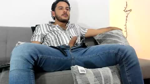 Snapshot of favid95 chatting on 01.11.25 favid95 online show from 01.11.25