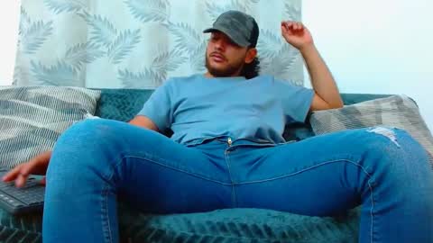 Snapshot of favid95 chatting on 09.23.25 favid95 online show from 09.23.25