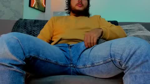 Snapshot of favid95 chatting on 10.24.25 favid95 online show from 10.24.25