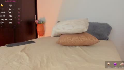 Snapshot of fay_miller2 chatting on 01.22.25 welcome to my world  online show from 01.22.25