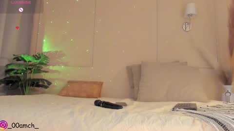 Snapshot of fay_miller2 chatting on 11.02.25 welcome to my world  online show from 11.02.25