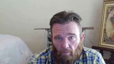 Snapshot of feelgoodnu chatting on 11.11.25 PullouProblems online show from 11.11.25