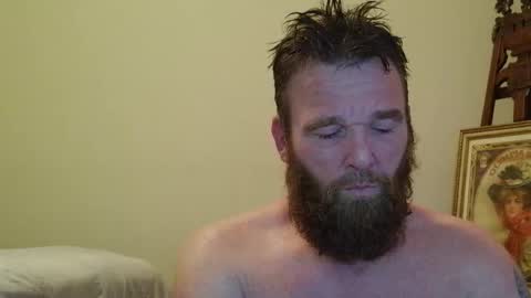 Snapshot of feelgoodnu chatting on 11.12.25 PullouProblems online show from 11.12.25