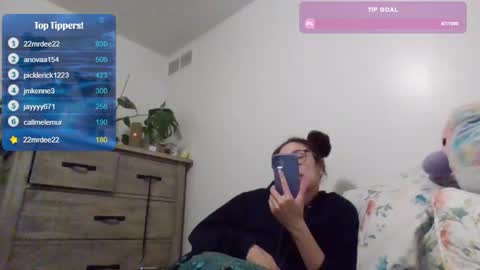 Soley online show from 02.09.25