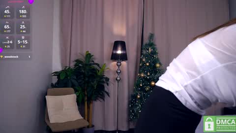 Snapshot of felissiany chatting on 12.26.24 Hello im Nova online show from 12.26.24