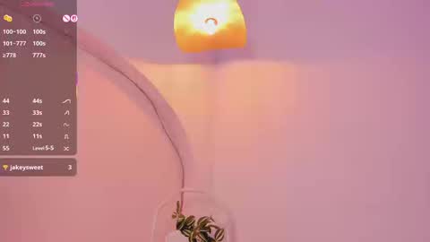 Snapshot of fer_luu chatting on 09.12.25 Fernanda Luna online show from 09.12.25