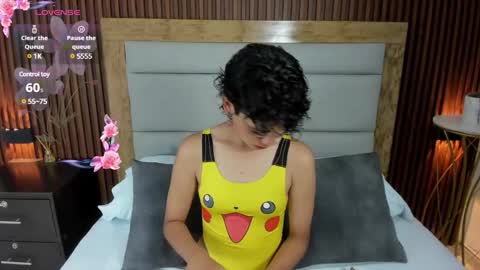 Snapshot of fernanda_indie chatting on 01.29.25 F E R N A N D A online show from 01.29.25