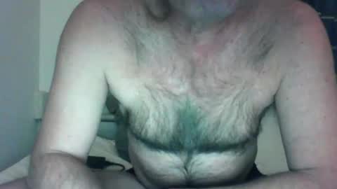 Snapshot of feyo123 chatting on 11.17.25 Beachmancan online show from 11.17.25