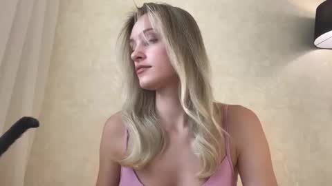 Lisa online show from 10.05.25